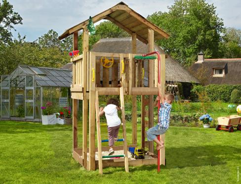 Jungle Chalet | Houten speeltoestel met brandweerpaal